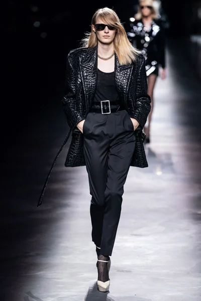 Look 4